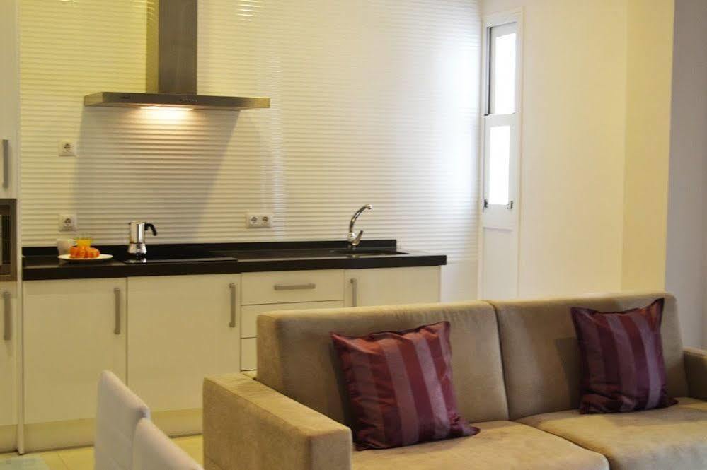 Plaza De La Encarnacion Apartments Seville Luaran gambar