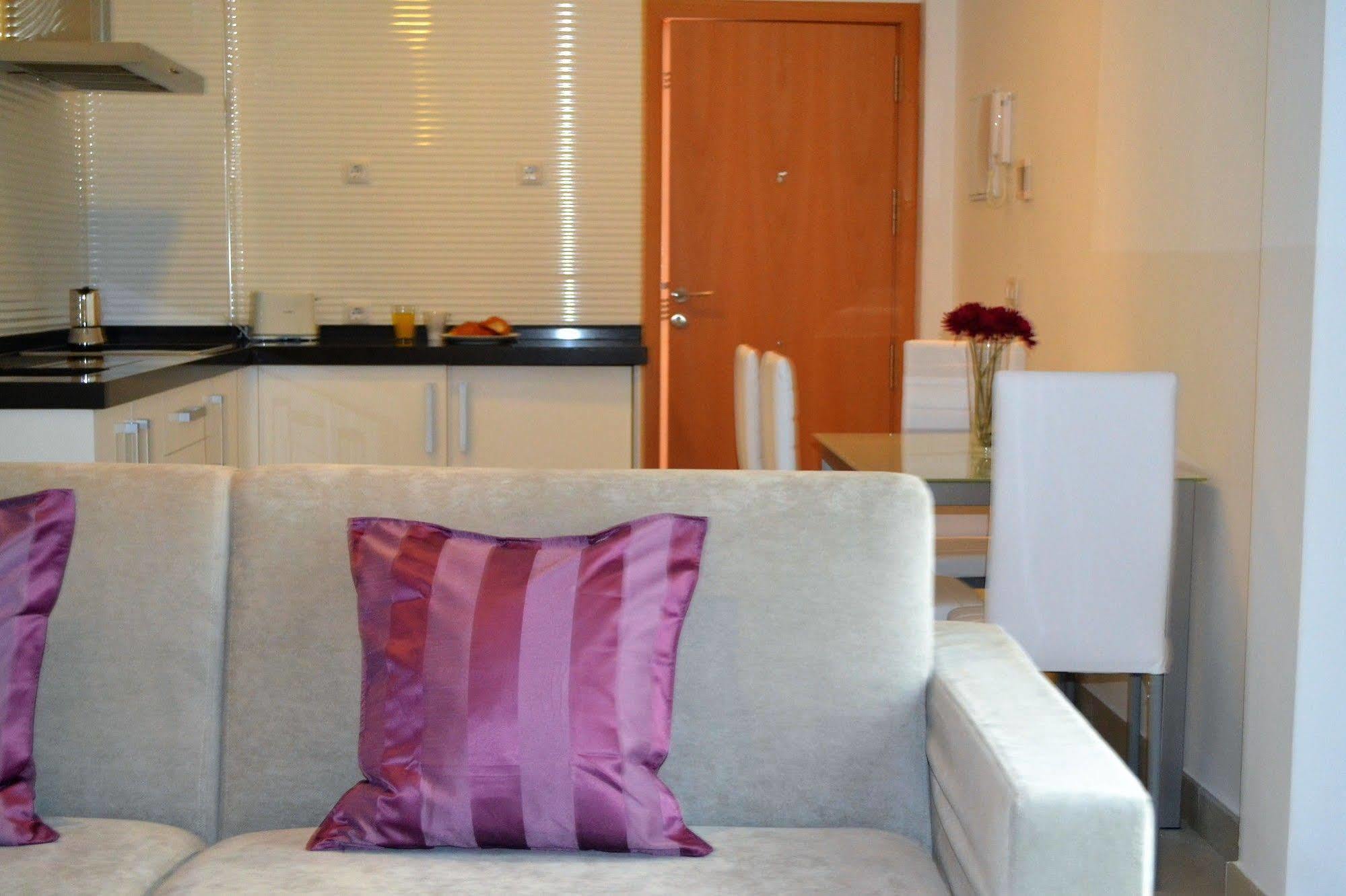 Plaza De La Encarnacion Apartments Seville Luaran gambar